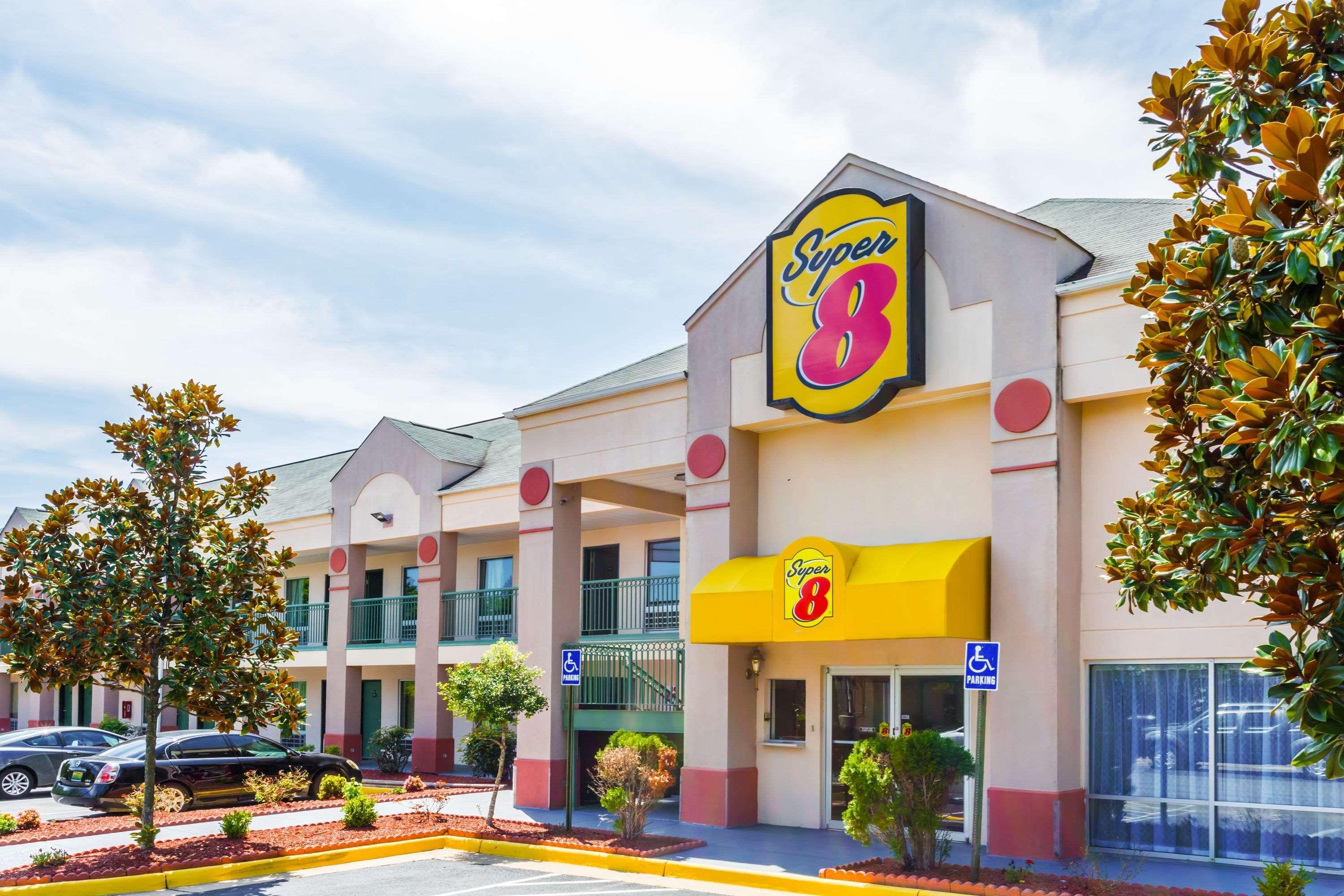 Super 8 Hotel Stafford Ngoại thất bức ảnh